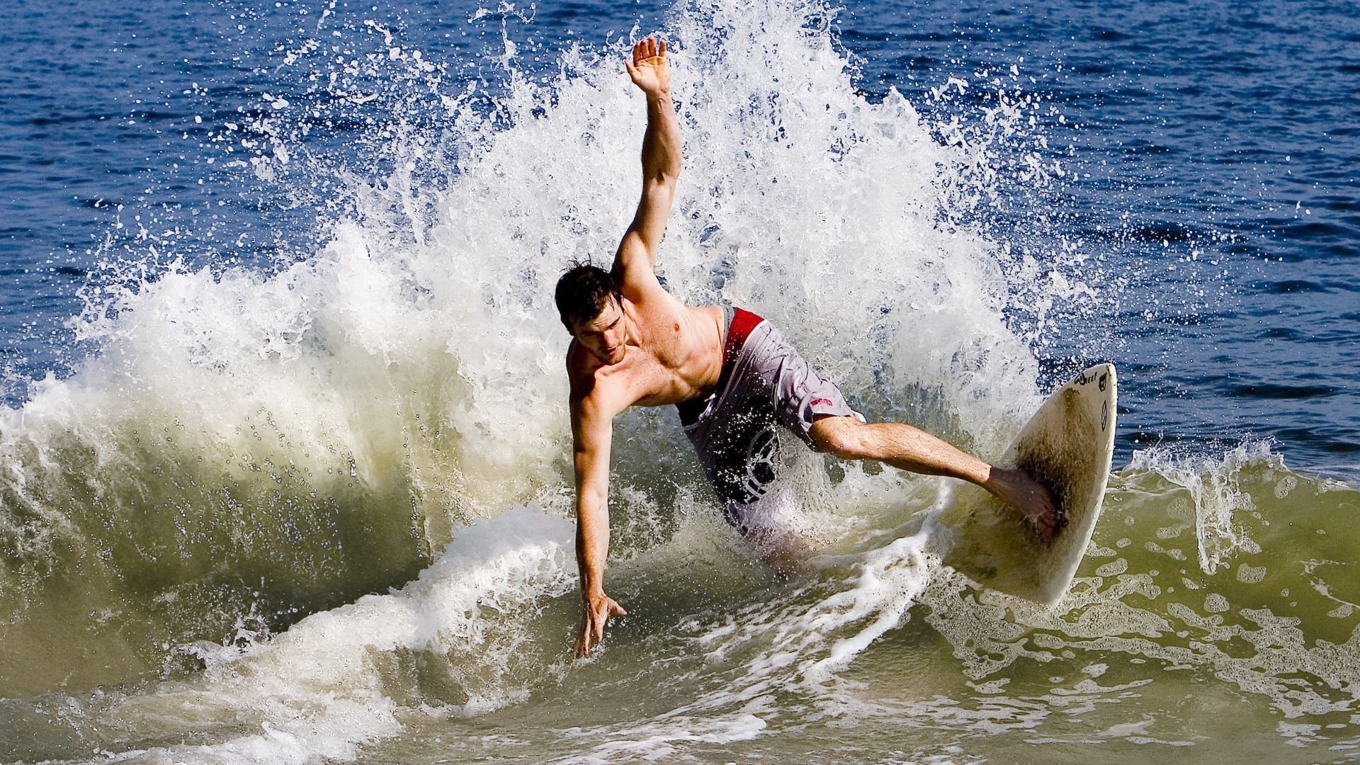 爱德华兹统治全场，灰熊碾压76人，新生代力量的崛起