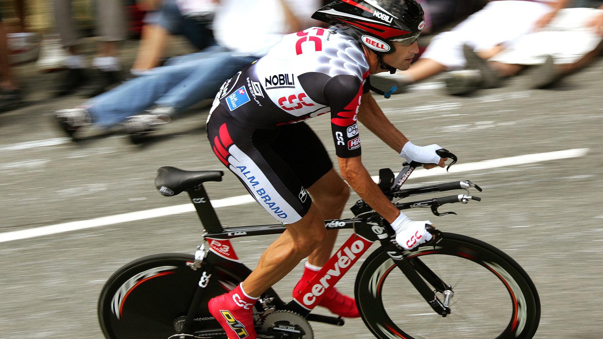 跨界主宰，从黄蜂碾压爵士到霍勒迪德甲争冠战接管，竞技唯一的共通法则